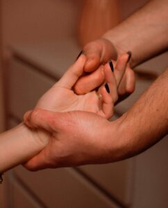 is it bad to crack your knuckles? - science explained